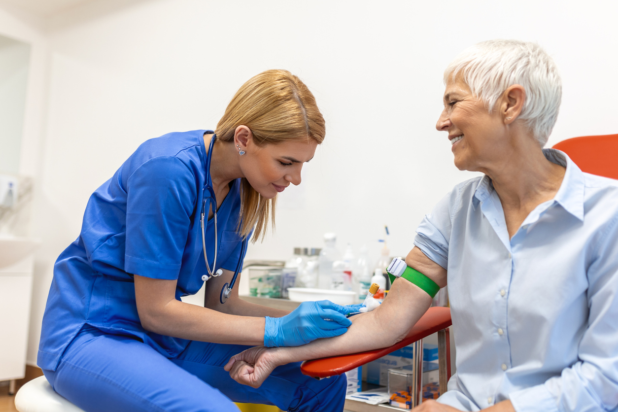 How Much Does it Cost to a Phlebotomy Technician? Only Trade